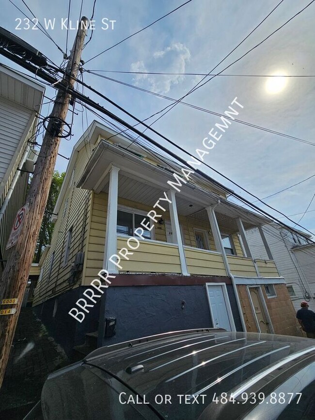 Building Photo - 232 W Kline Ave