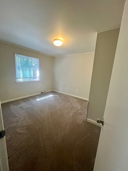 Bedroom #2 - 13202 Wilton Oaks Dr