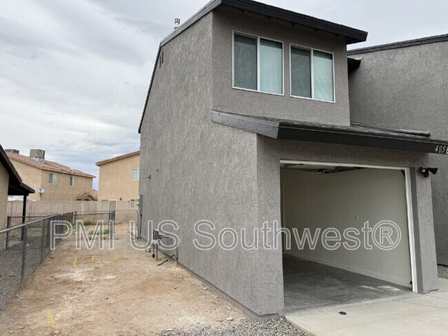 Building Photo - 405 Anna Cir