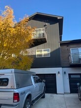 Building Photo - 006