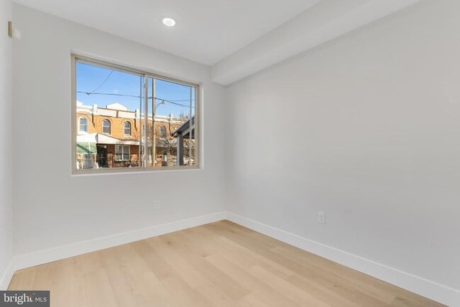 Building Photo - 1243 W Westmoreland St