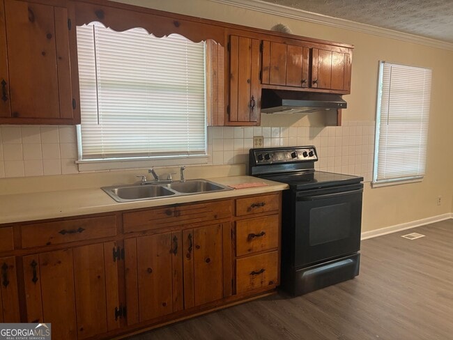 Building Photo - 5690 Cypress Dr