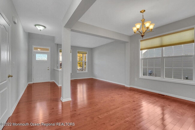 Building Photo - 10 Mulberry Dr