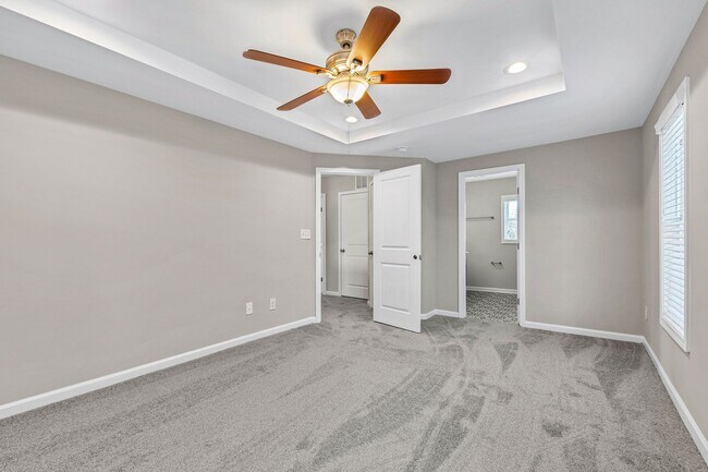 Building Photo - Modern 3BR/2.5BA Home with Open Layout – W...