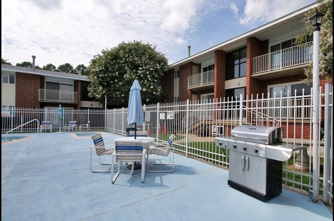 Interior Photo - East Bay
