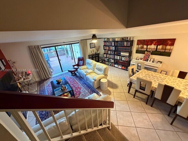 Building Photo - 2661 NE 164th St