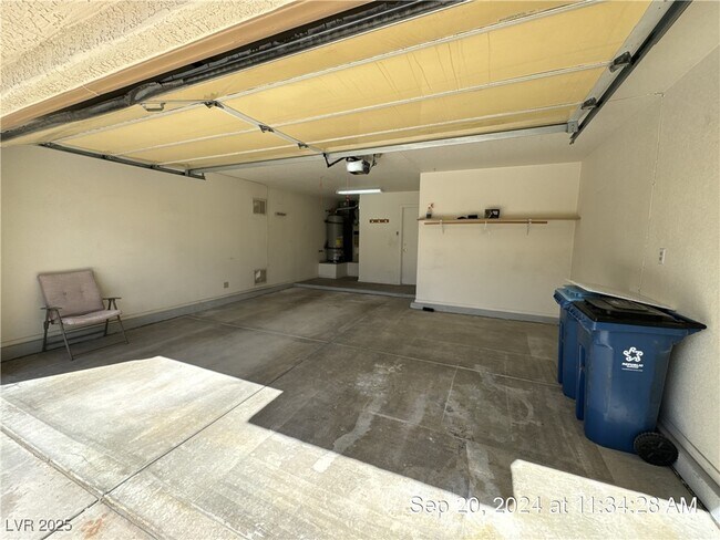 Building Photo - 2717 Sungold Dr