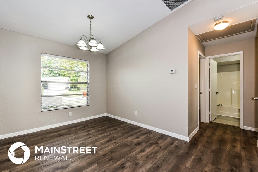 Building Photo - 15500 Spring Line Ln