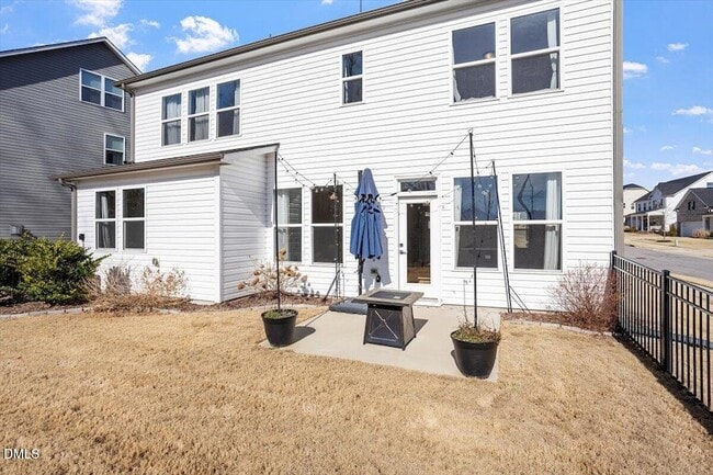 Building Photo - 128 Highland Grv Wy