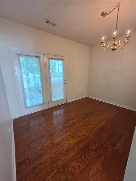 Building Photo - 6076 Camden Forrest Dr