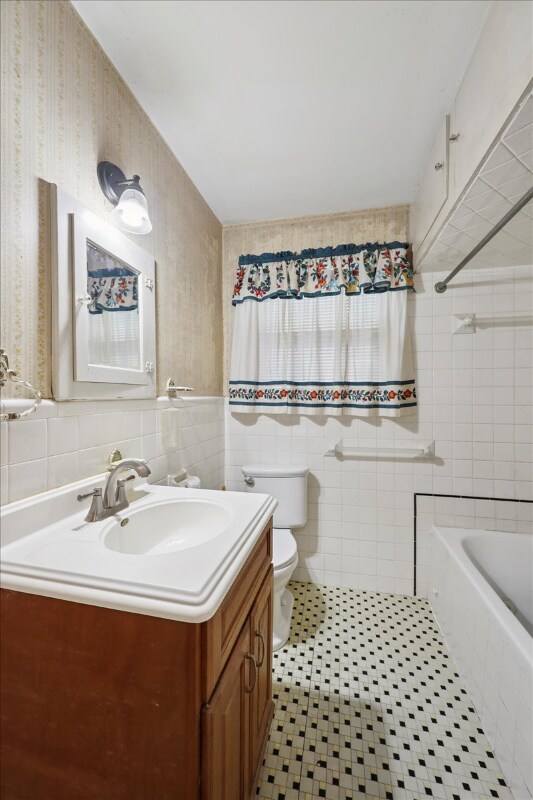 Building Photo - 4045 Reed St
