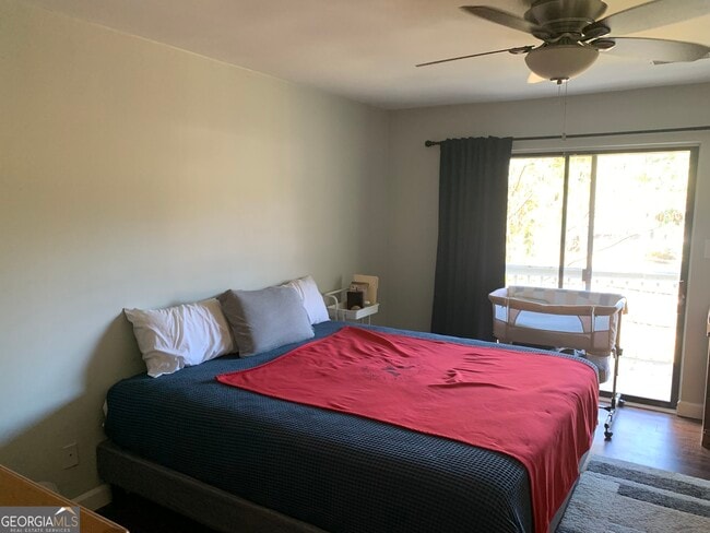 Building Photo - 2032 Powers Ferry Trce SE