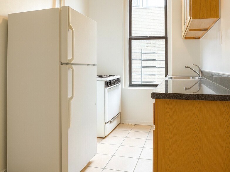 Building Photo - 150 Haven Ave