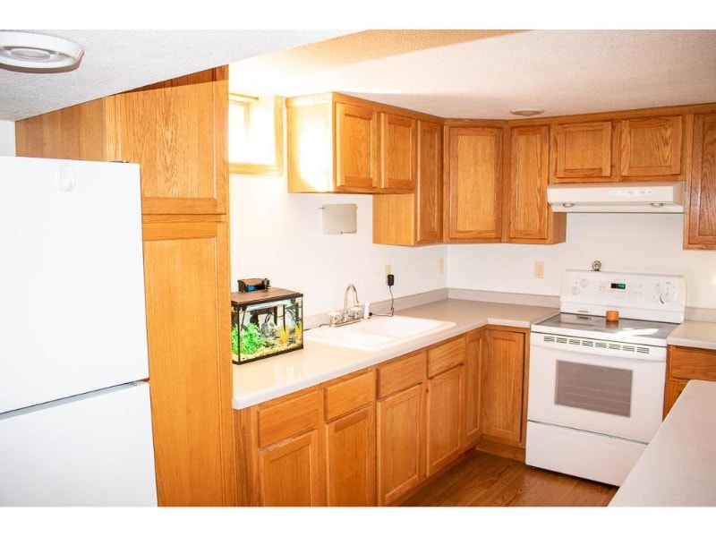 Building Photo - 605 Orange St