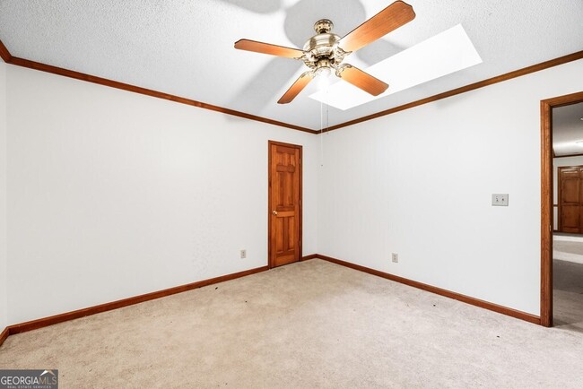 Building Photo - 206 Ridge Cir