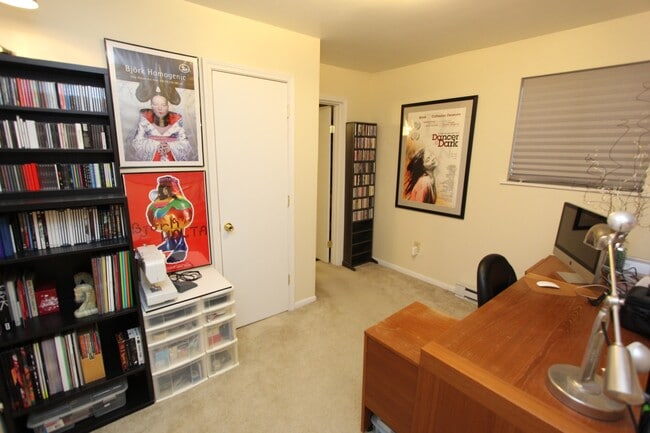 Building Photo - 2610 Quarry St