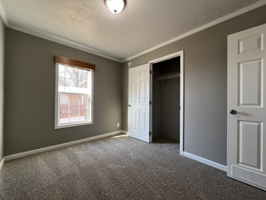 Building Photo - 35 Water Oak Ct