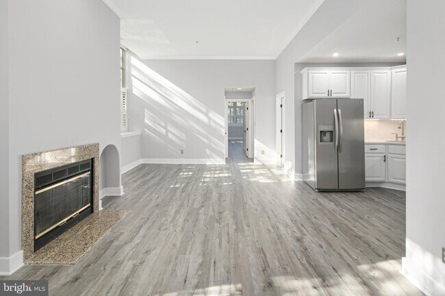 Building Photo - 3700 College Ave