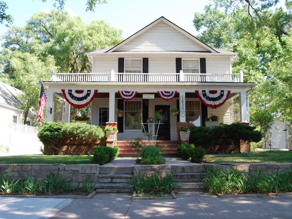 Front of house - 1034 E Platte Ave