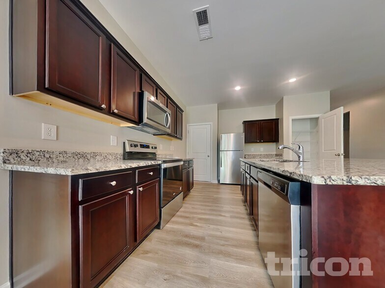 Building Photo - 105 Sinclair Way