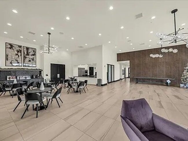 Building Photo - 3 Bedroom Home In 55+ Community!