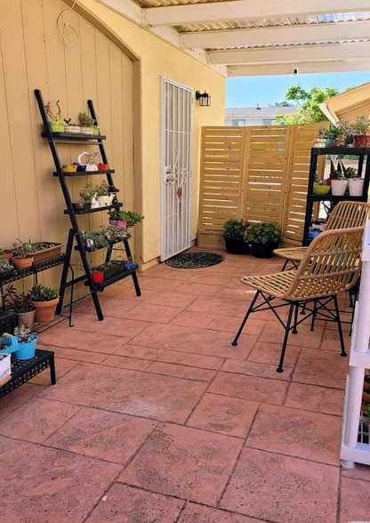 Building Photo - 248 Bluefield Ave