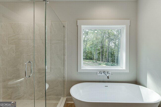 Building Photo - 125 Rains Rd