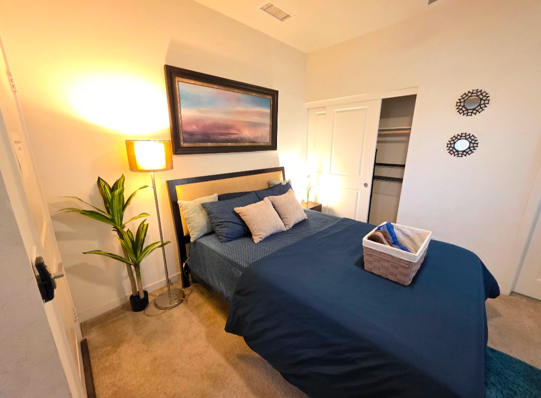 Building Photo - 2610 E Embry Ln