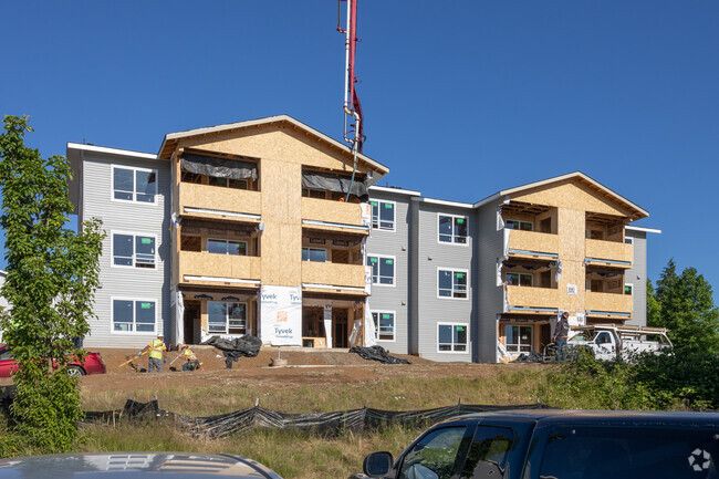 Primary Photo - Brooke Overlook Apartments