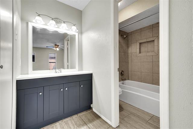 Building Photo - 3113 Peachtree Ln