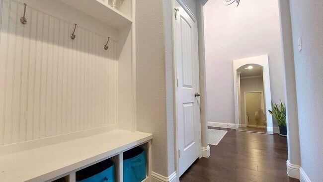 Building Photo - 8421 Snow Egret Way