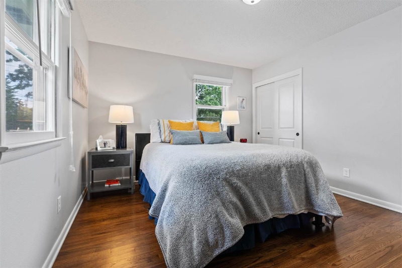 Building Photo - 1100 Dover St