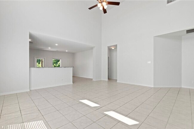 Building Photo - 5319 Rivers Edge Dr