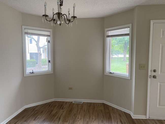 Building Photo - 1146 Courtland Dr