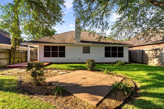 Building Photo - 3135 Stratford Bend Dr