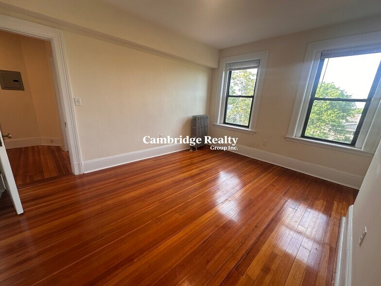 Building Photo - 875 Massachusetts Ave