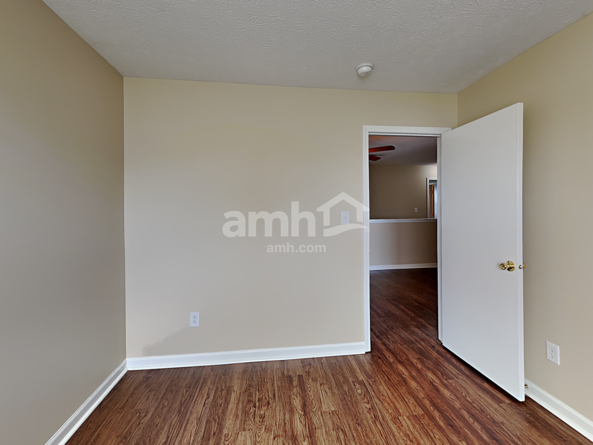 Building Photo - 543 Grabill Dr