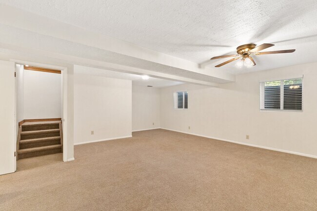 Building Photo - 7105 Omaha Blvd