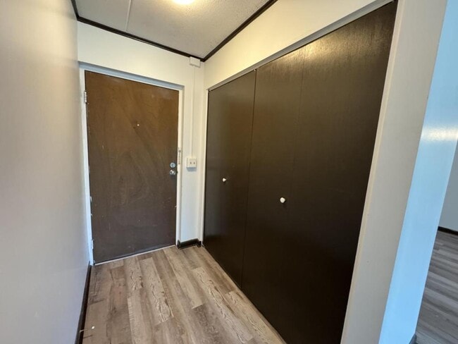 Building Photo - 1632 Forest Green Dr