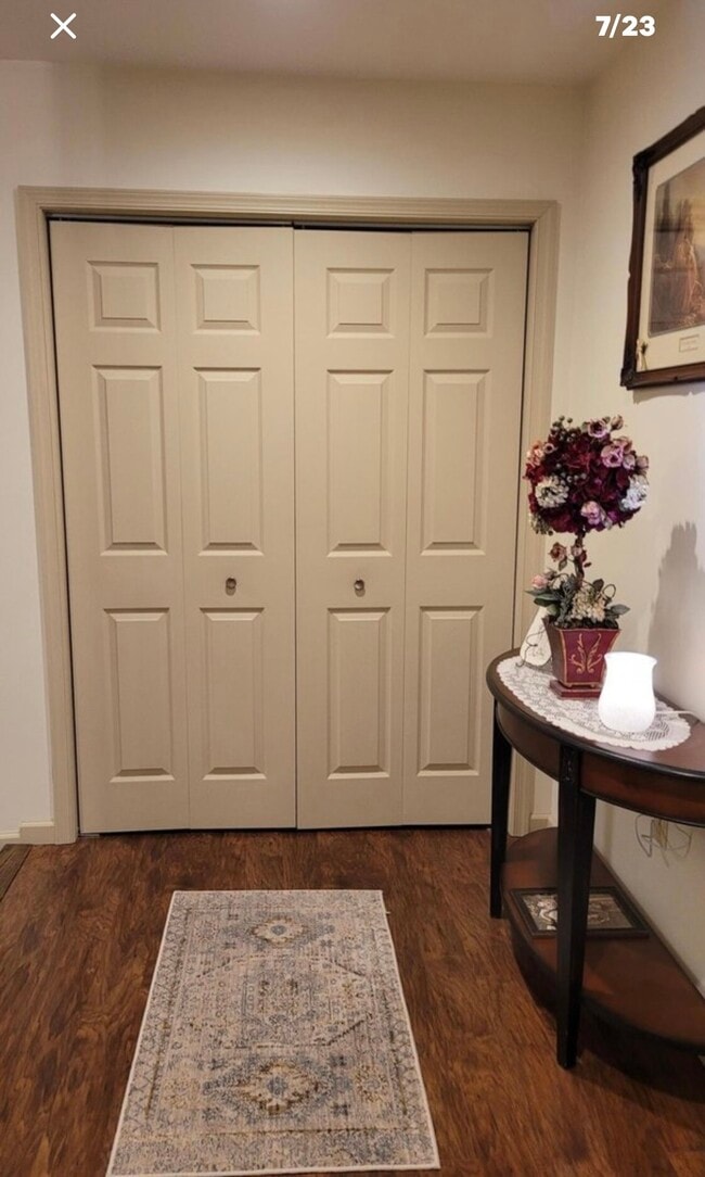 Building Photo - 1003 Catherine St