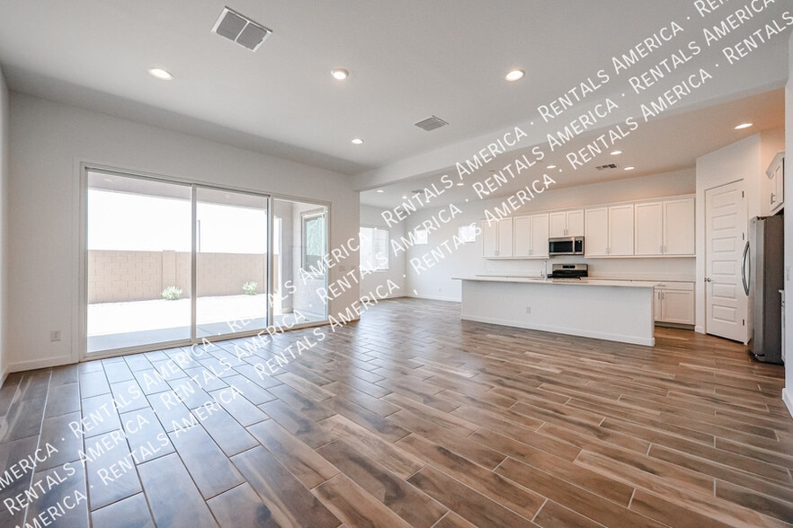 Building Photo - 23075 E Lords Wy
