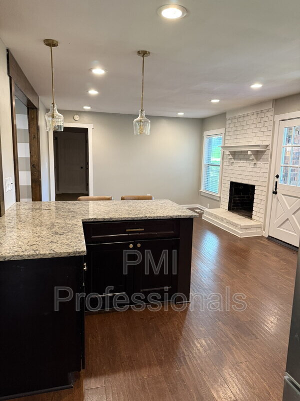 Building Photo - 149 Neverbreak Dr