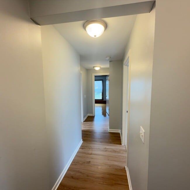 Building Photo - Updated 4-Bedroom Home!