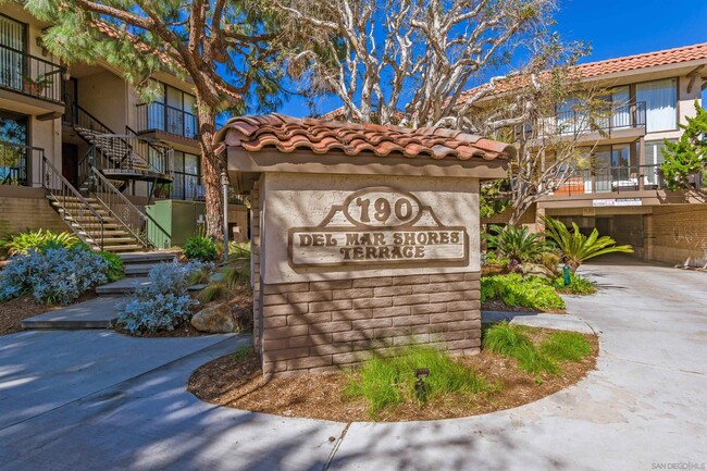 Building Photo - 190 Del Mar Shores Terrace