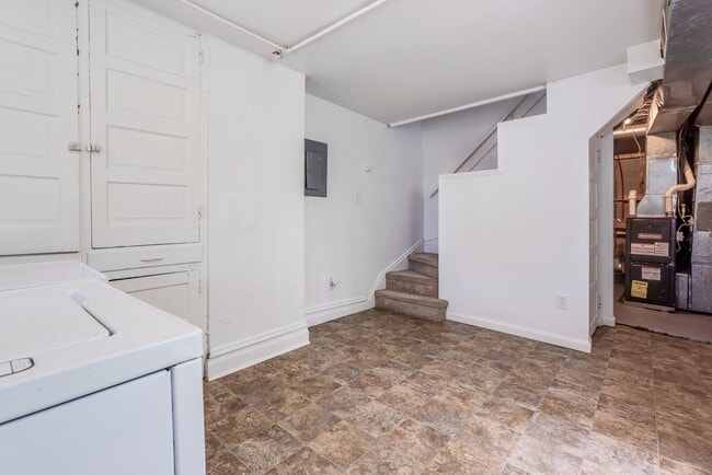 Building Photo - 612 Ceres Wy