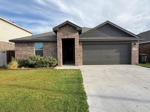 Building Photo - 7606 Orange Blossom Rd