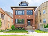 Building Photo - 5131 W Roscoe St