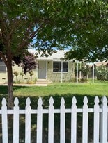 Building Photo - 620 E Tulare Ave