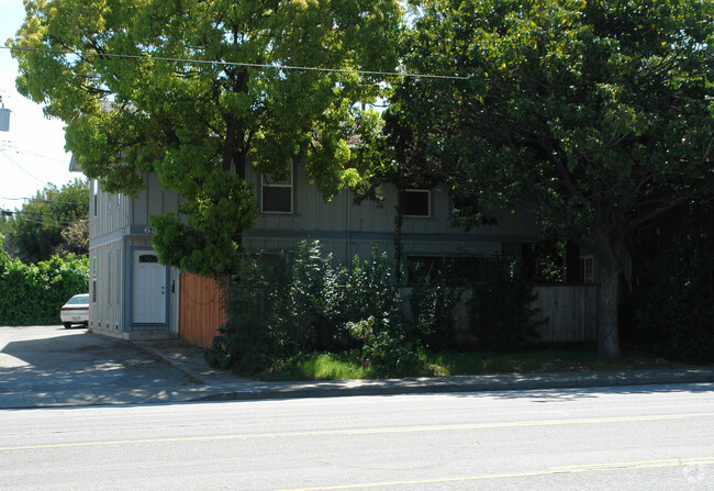 Primary Photo - 638 Hollenbeck Ave
