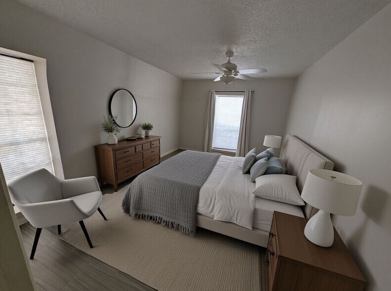 Building Photo - 9017 Rue Cambon St